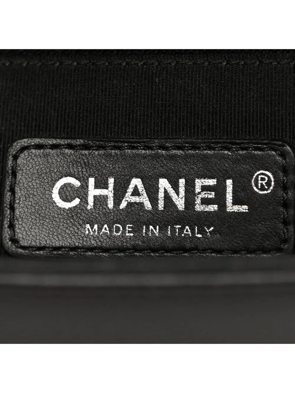 Chanel Caviar Quilted New Medium Boy #321971C28B